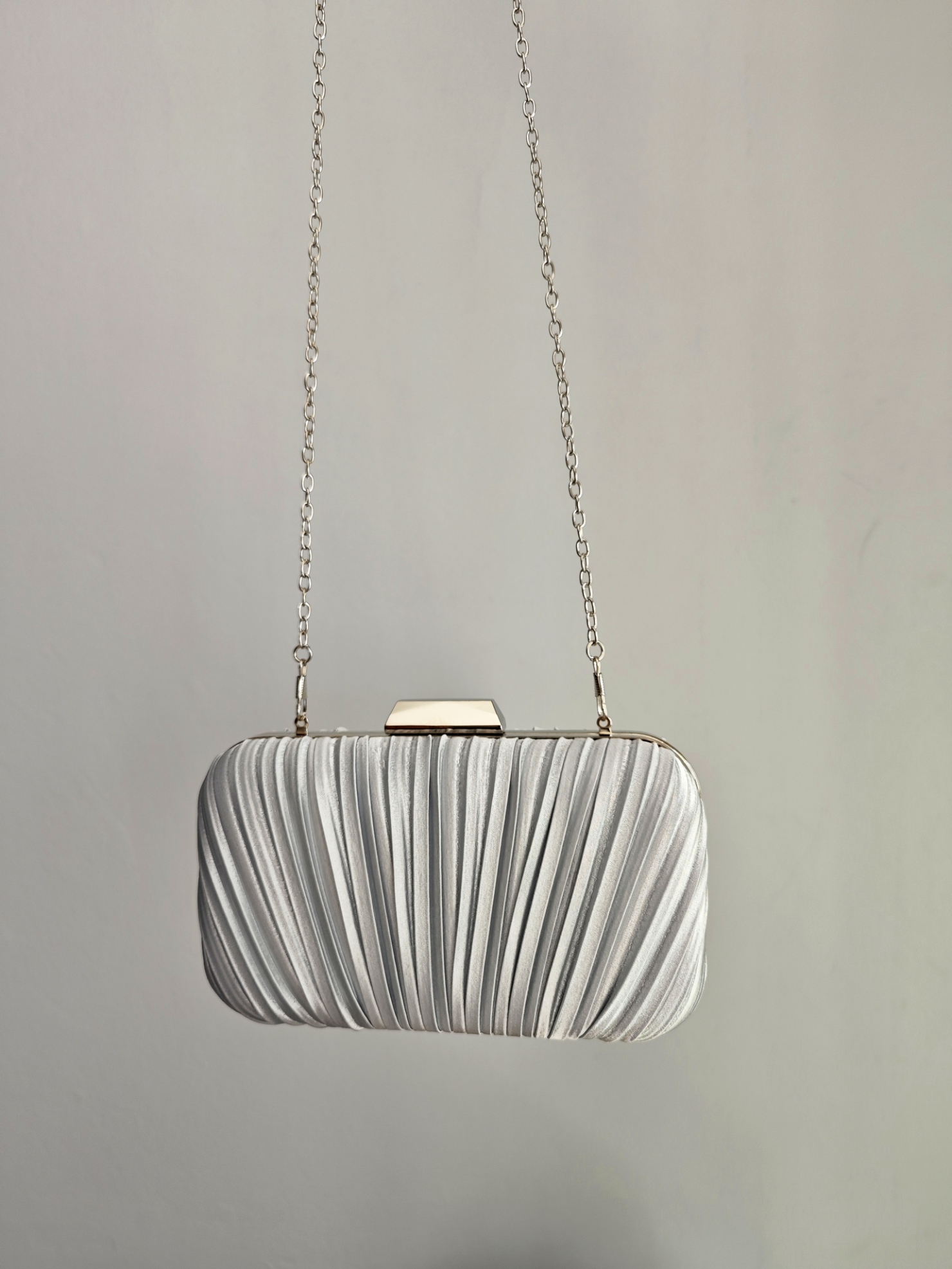 BOLSO SATINADO PLATA