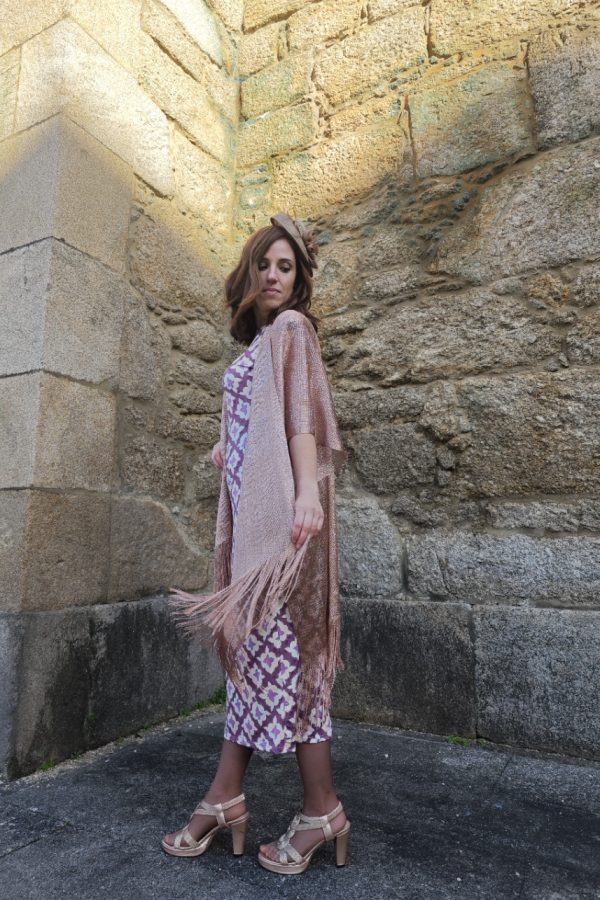 KIMONO-CAPA MULTIPOSICIÓN