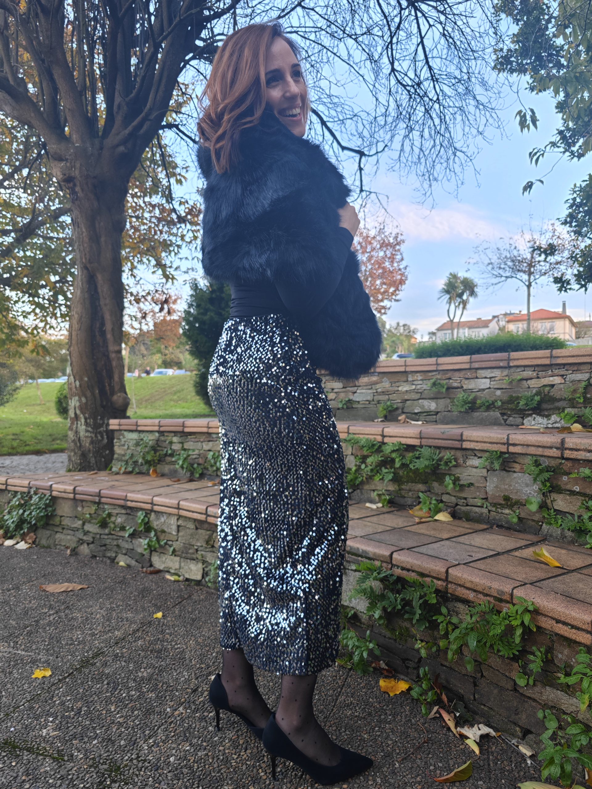 FALDA MIDI LENTEJUELAS - Imagen 3
