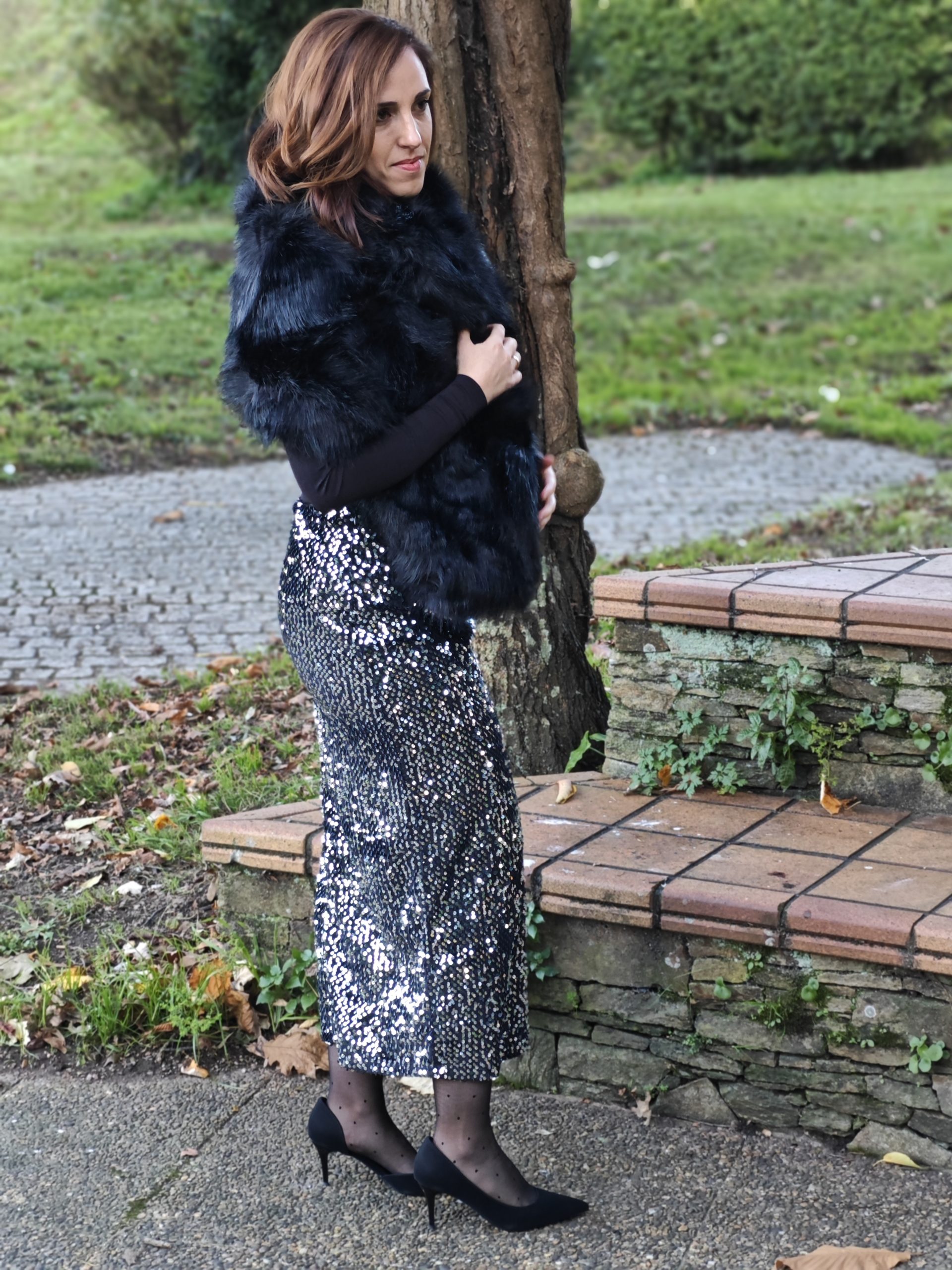 FALDA MIDI LENTEJUELAS - Imagen 2