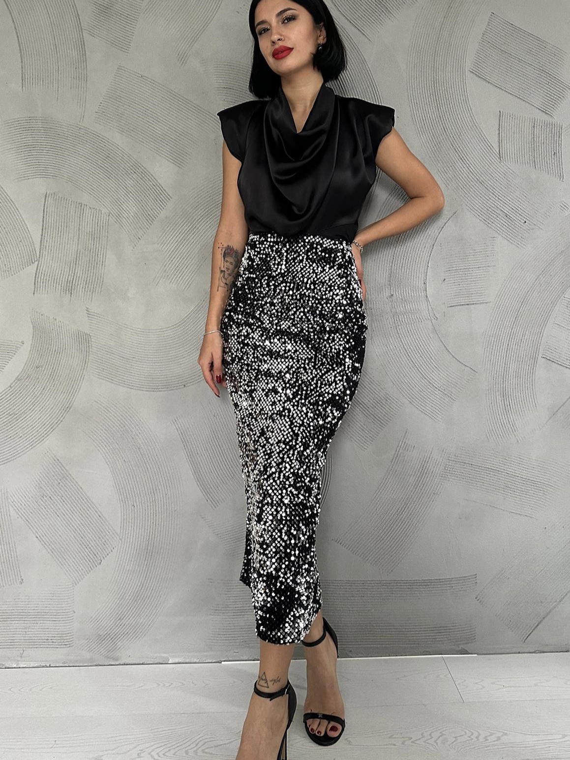 FALDA MIDI LENTEJUELAS - Imagen 7