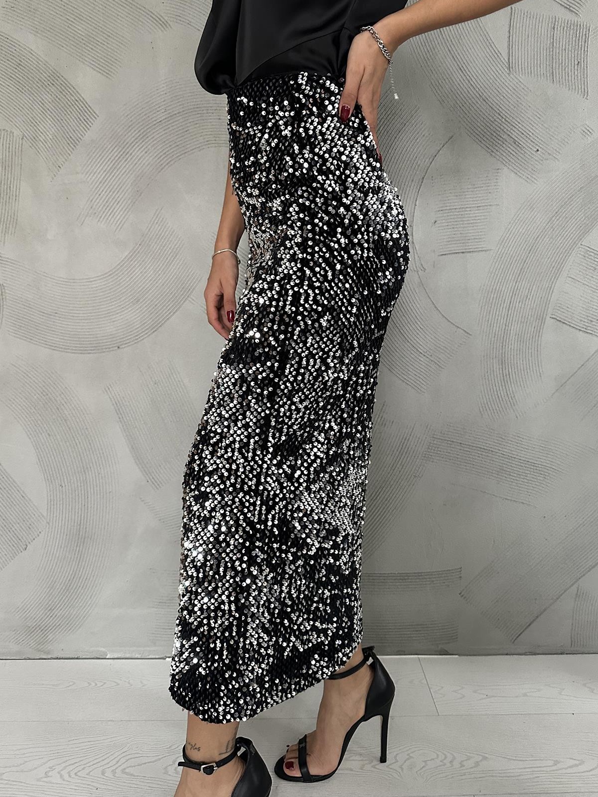 FALDA MIDI LENTEJUELAS - Imagen 8
